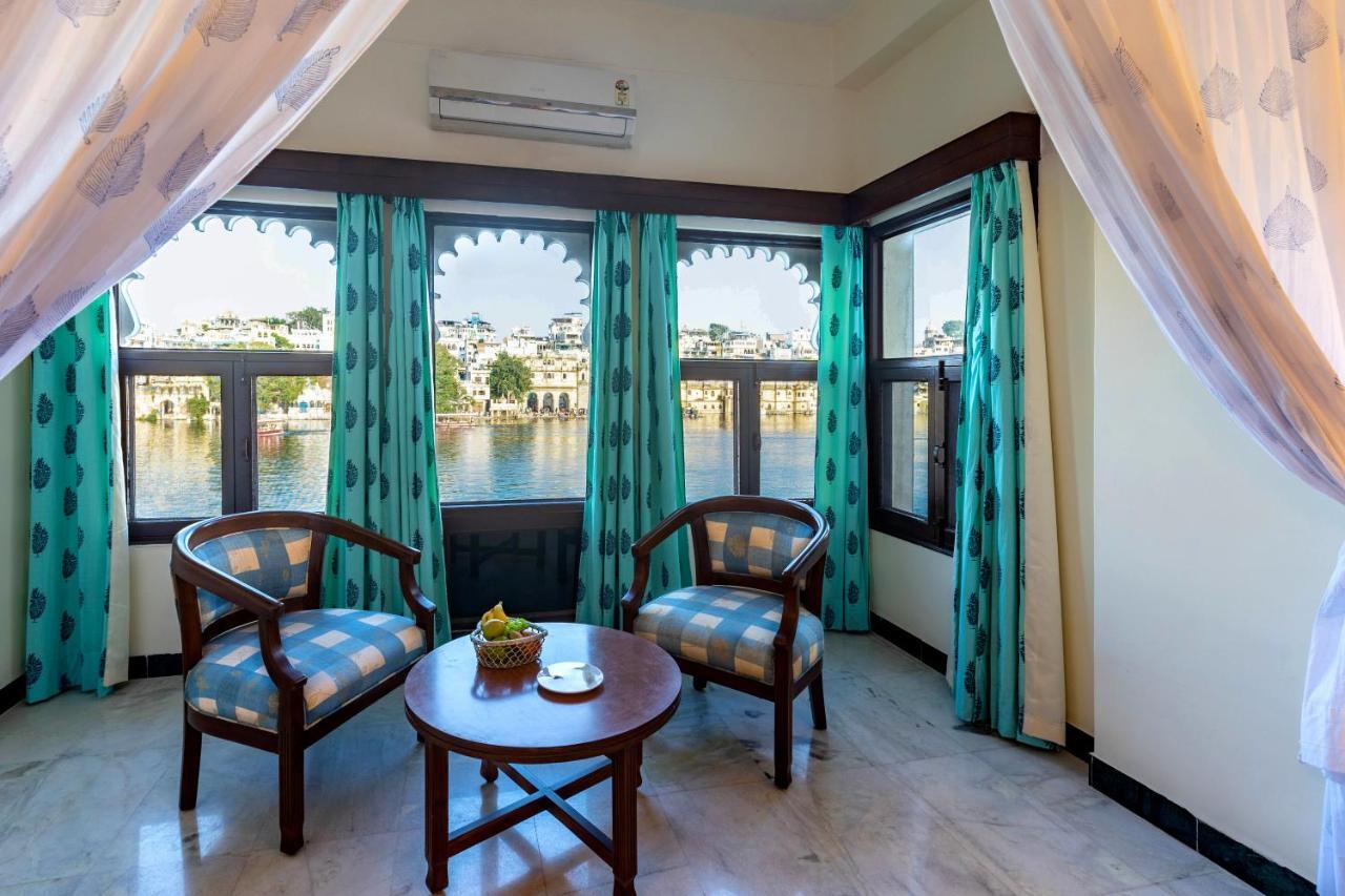 Sarovar - Lake Facing Boutique Hotel On Lake Pichola Udaipur Exterior foto