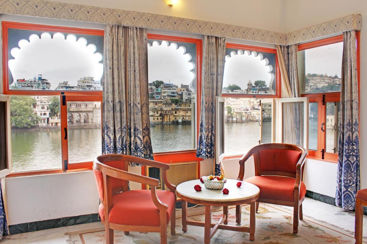 Sarovar - Lake Facing Boutique Hotel On Lake Pichola Udaipur Exterior foto